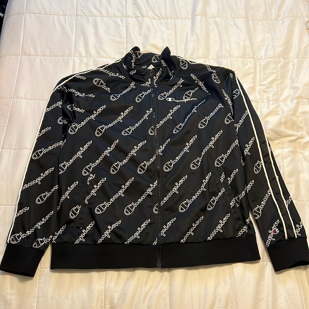 Champion Mens XL Full zipper Mock neck lightweight jacket.